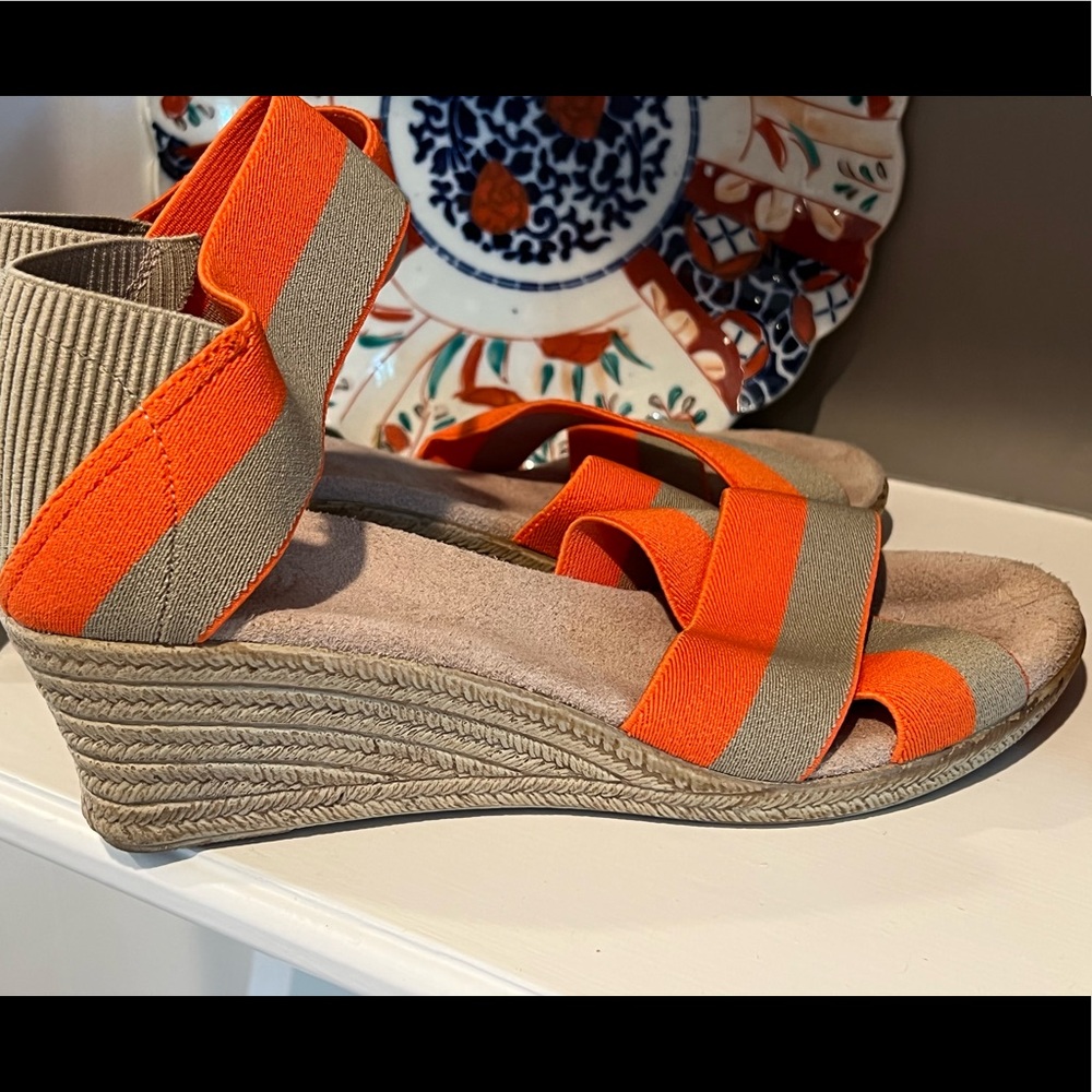 Charleston Shoe Co. Cannon Two Tone orange and tan size 8 wedge